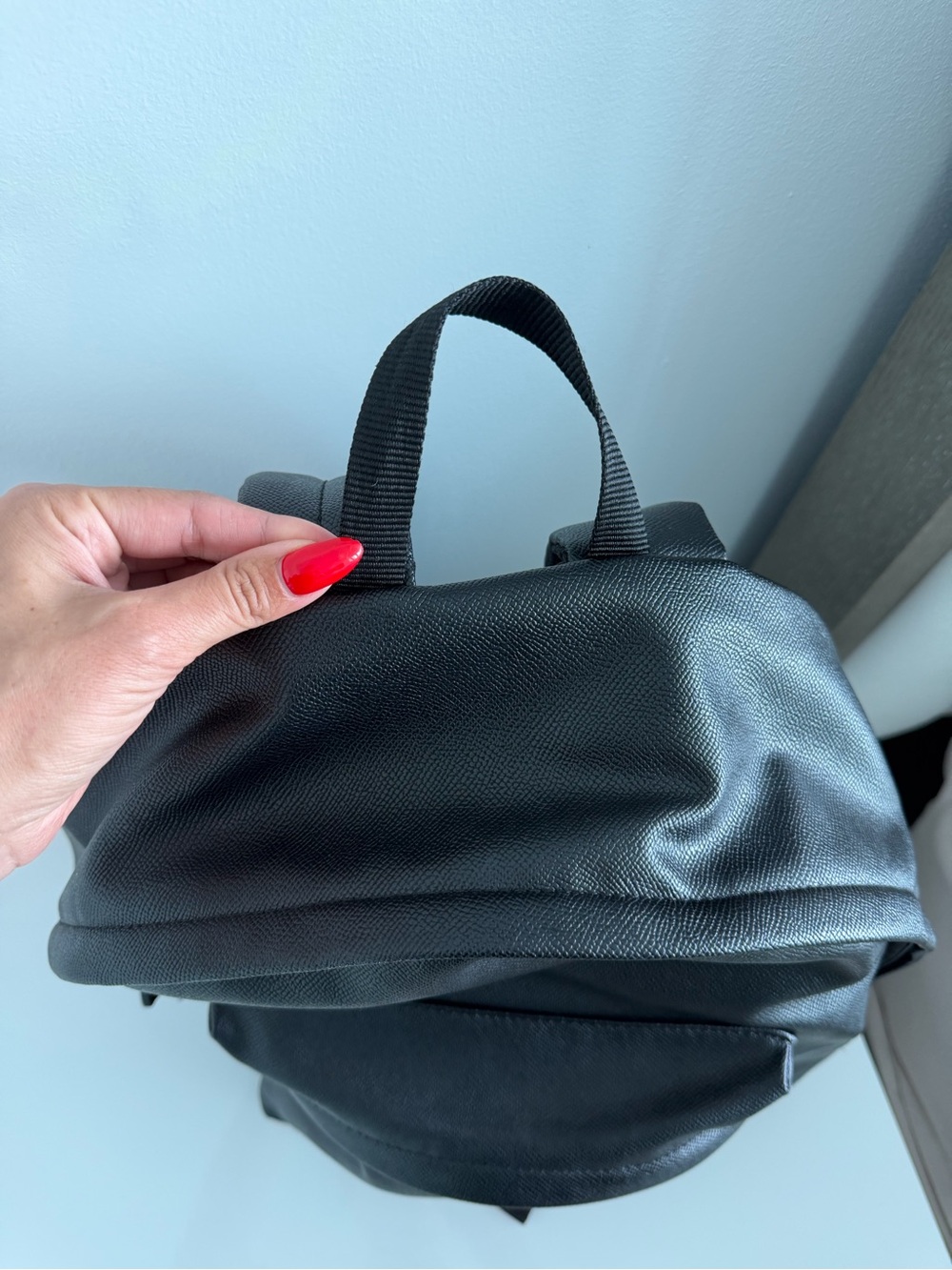 Black Backpack Like New - Picture 6 of 10